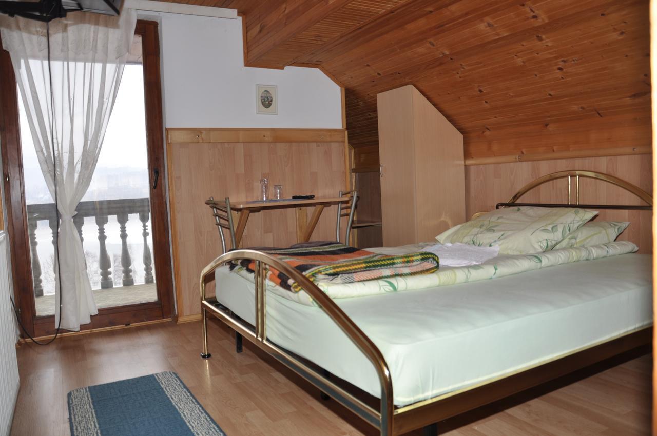 Mm Narcis Bed & Breakfast Власина Рид Екстериор снимка